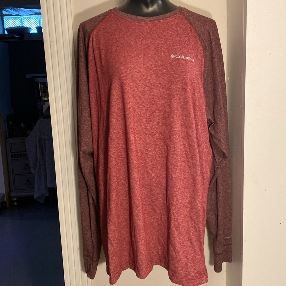 Columbia Men’s long sleeve shirt